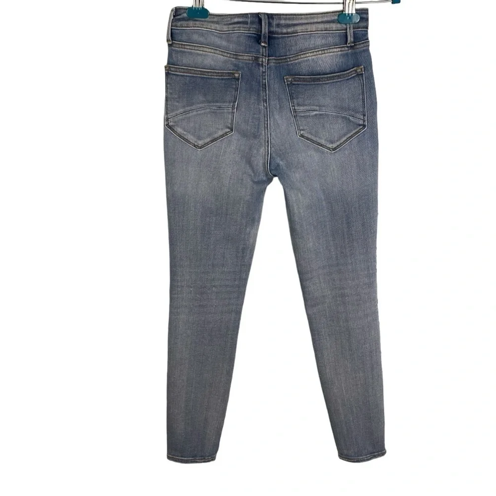 Driftwood Jackie High rise light denim with geometric side embroidery - Picture 3 of 6